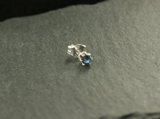 MOONLIGHT MIRAGE - ALEXANDRITE EARRINGS