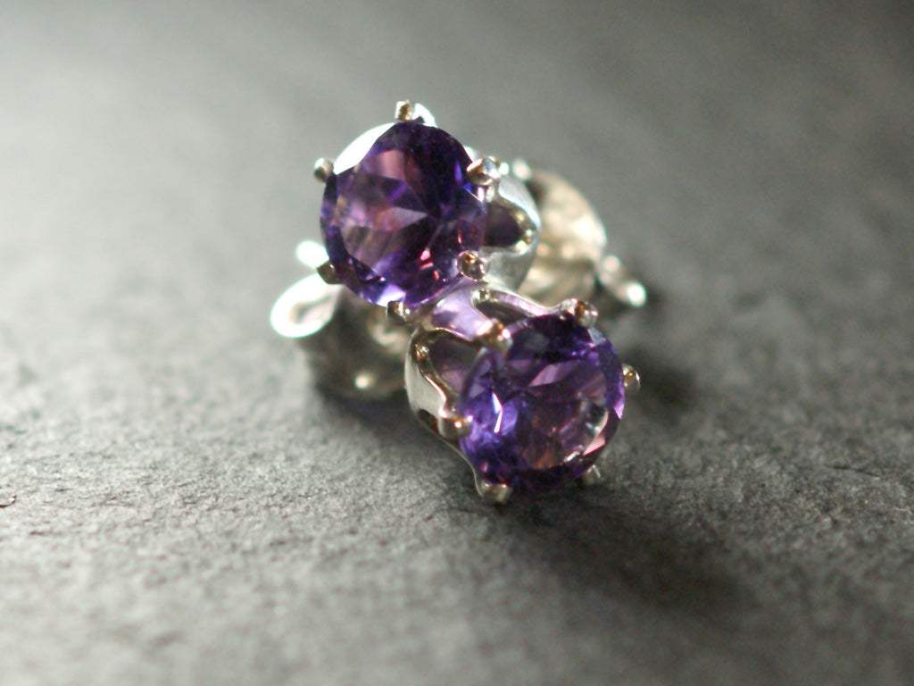 MORGENLICHT AM STROM - AMETHYST EARRINGS